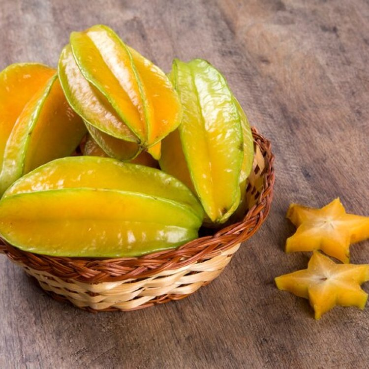 Karambola - Čínska hviezda (Averrhoa carambola) ´ARKIN´ - výška 140-170 cm, kont. C10L